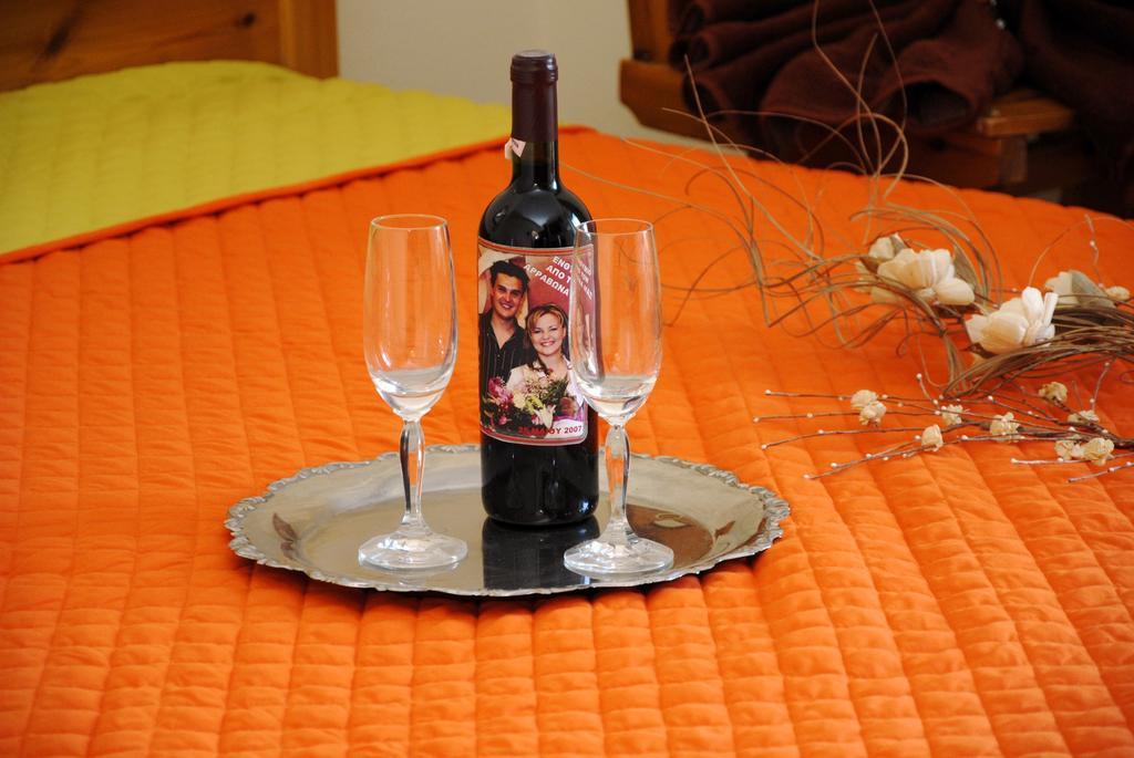Appartement 'Αγριοι Λιμένες à Iria Chambre photo