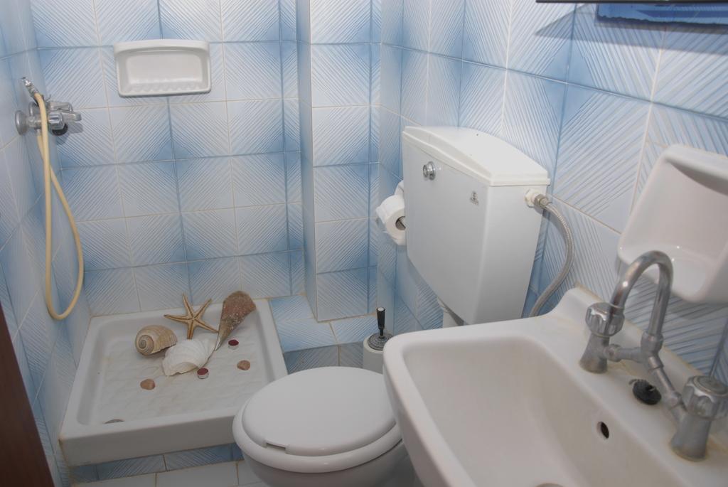 Appartement 'Αγριοι Λιμένες à Iria Chambre photo