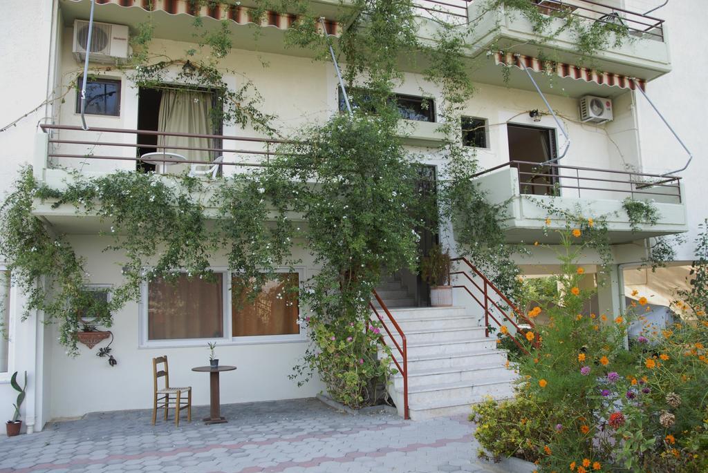 Appartement 'Αγριοι Λιμένες à Iria Extérieur photo
