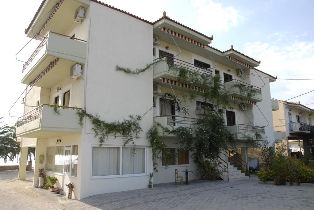 Appartement 'Αγριοι Λιμένες à Iria Extérieur photo